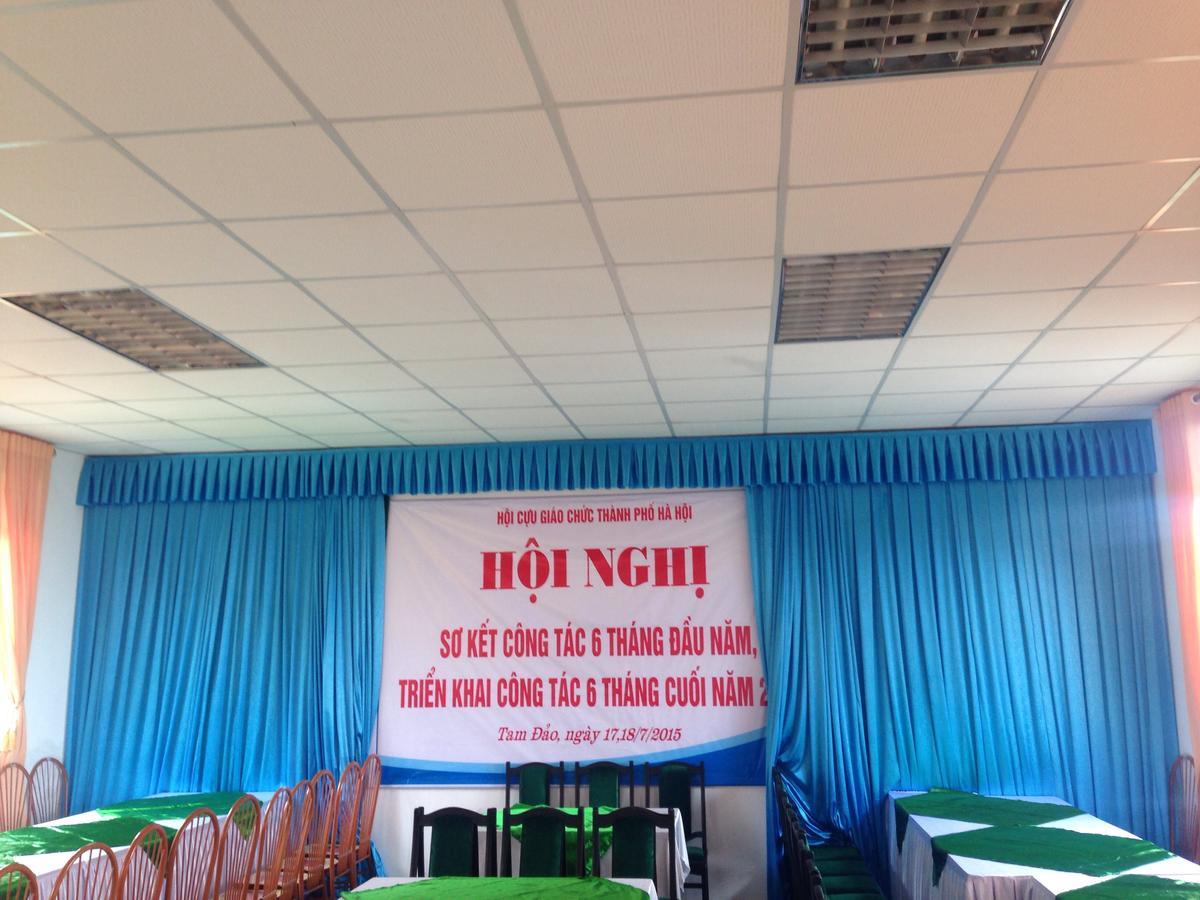 Khach San Cay Thong Hotell Tam Ðảo Exteriör bild