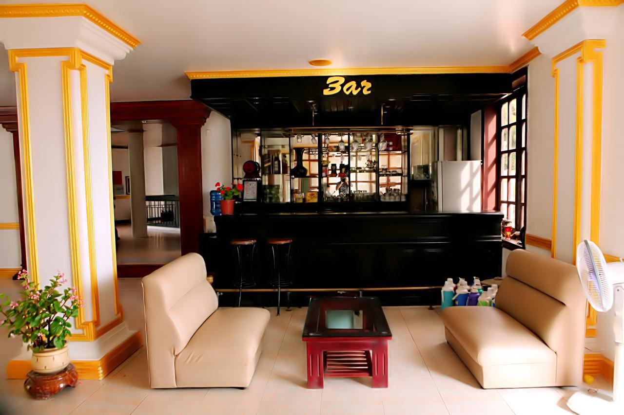 Khach San Cay Thong Hotell Tam Ðảo Exteriör bild